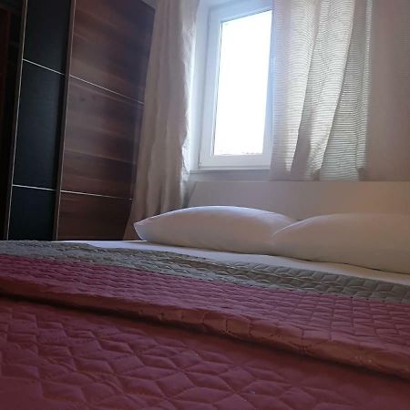 Apartman Brzovic Omis Exterior photo